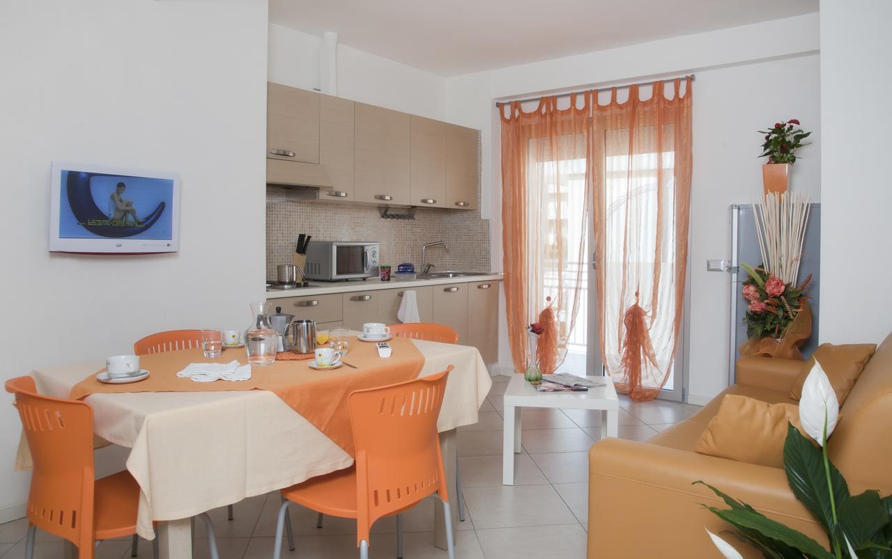Residence Perla Misano Adriatico Exterior foto